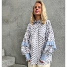 The camolille shirt, blue, Stories from the atelier by CS thumbnail