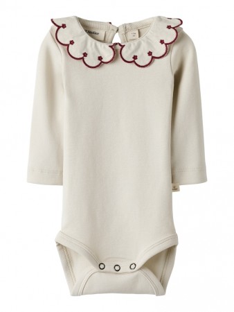 Fundo slim body girl, turtledove/red dahlia, Lil Atelier
